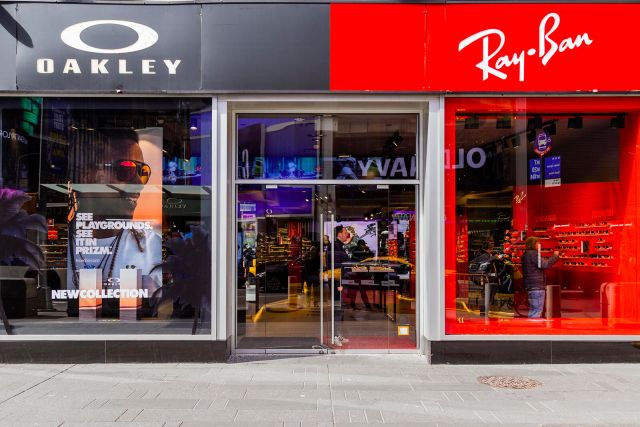 Oakley/Ray-Ban Flagship Store – Broadway Theater District